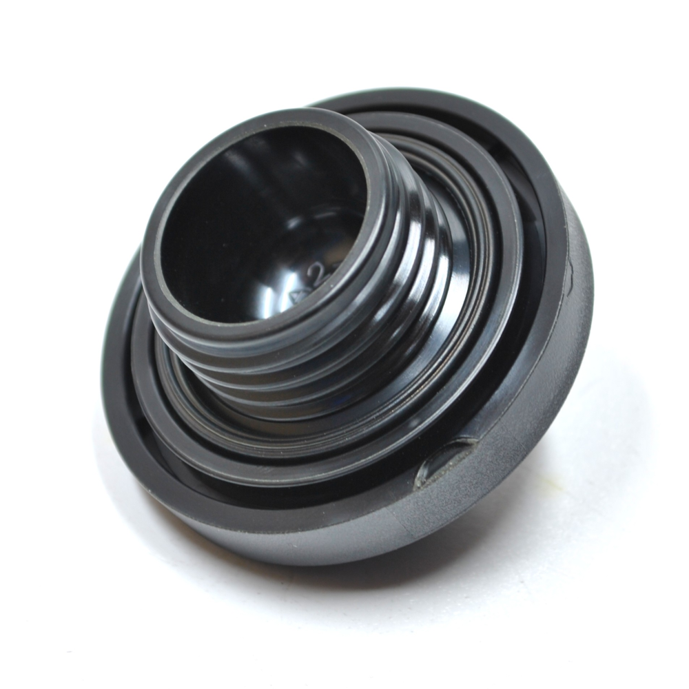 GENUINE HONDA OIL FILLER CAP FITS VARIOUS MODELS OEM PART - 15610-RGA-000