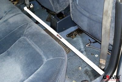 ULTRA RACING 2-POINT ROOM BAR HONDA ACCORD 90-93