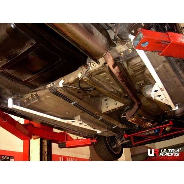 ULTRA RACING 2X 3-POINT SIDE/FLOOR BARS HONDA INTEGRA 01-06 DC5