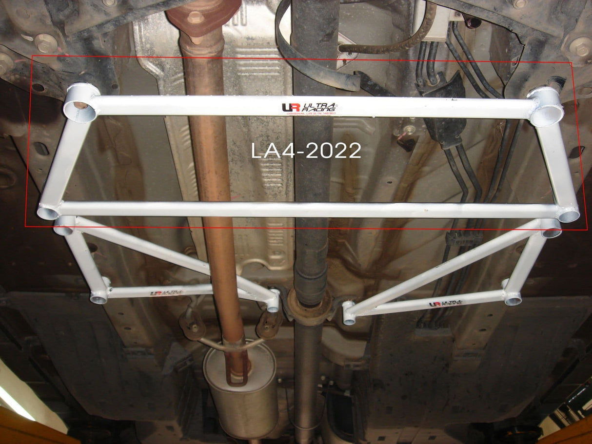 ULTRA RACING 4-POINT FRONT H-BRACE HONDA CRV 2.4 07+ 4WD