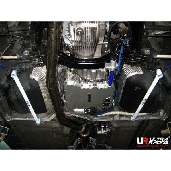 ULTRA RACING 4-POINT REAR LOWER BRACE NISSAN SKYLINE GTR R35