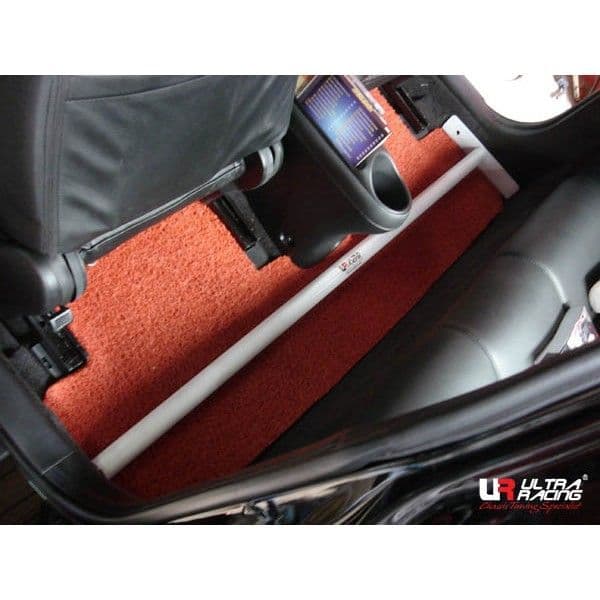 ULTRA RACING 2-POINT ROOM BAR HONDA CIVIC 01-05 2/4D