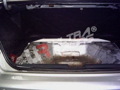 ULTRA RACING REAR UPPER STRUTBAR 081 HONDA CIVIC 01-05 2/4D